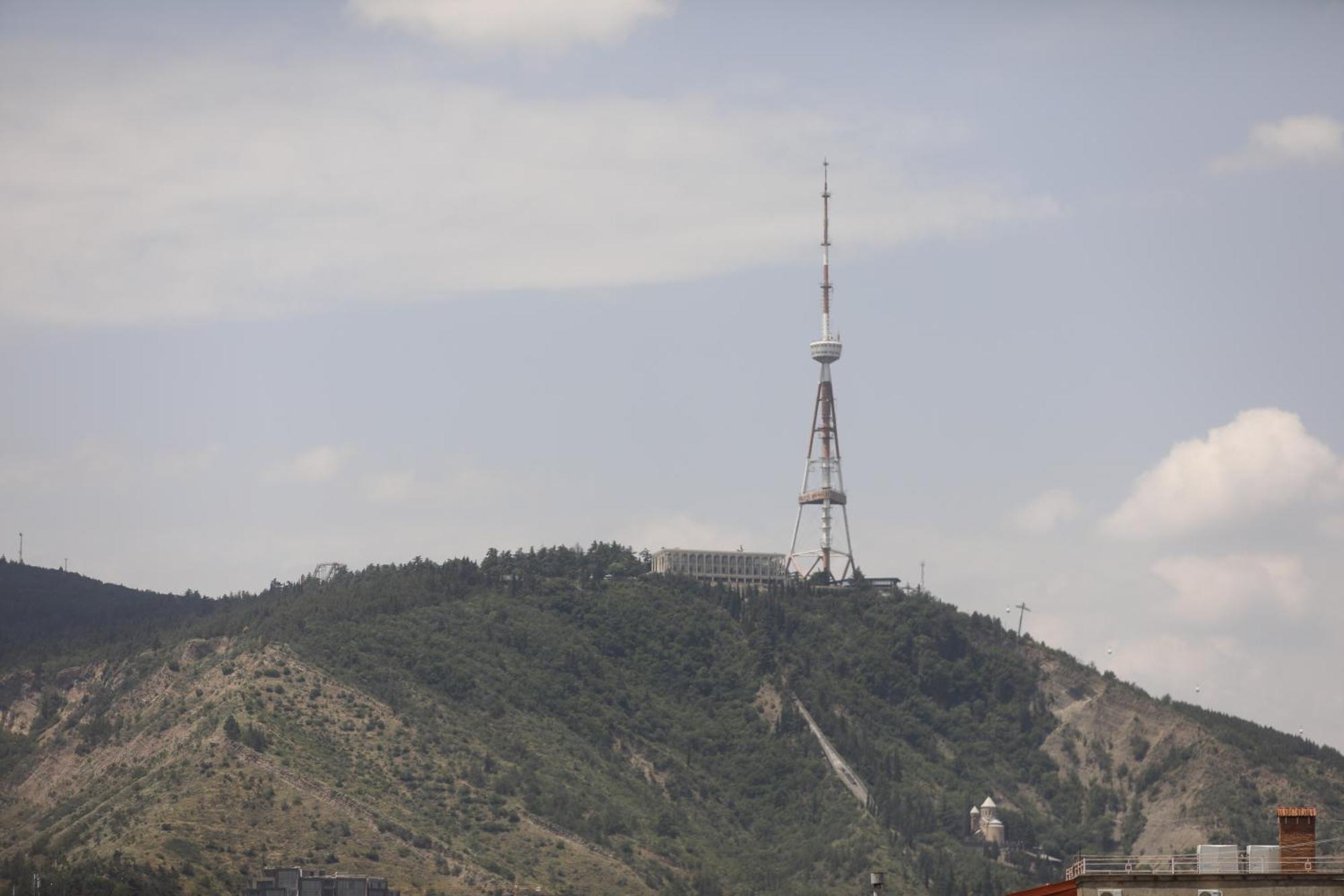 M 1 T Hotel Tiflis Exterior foto