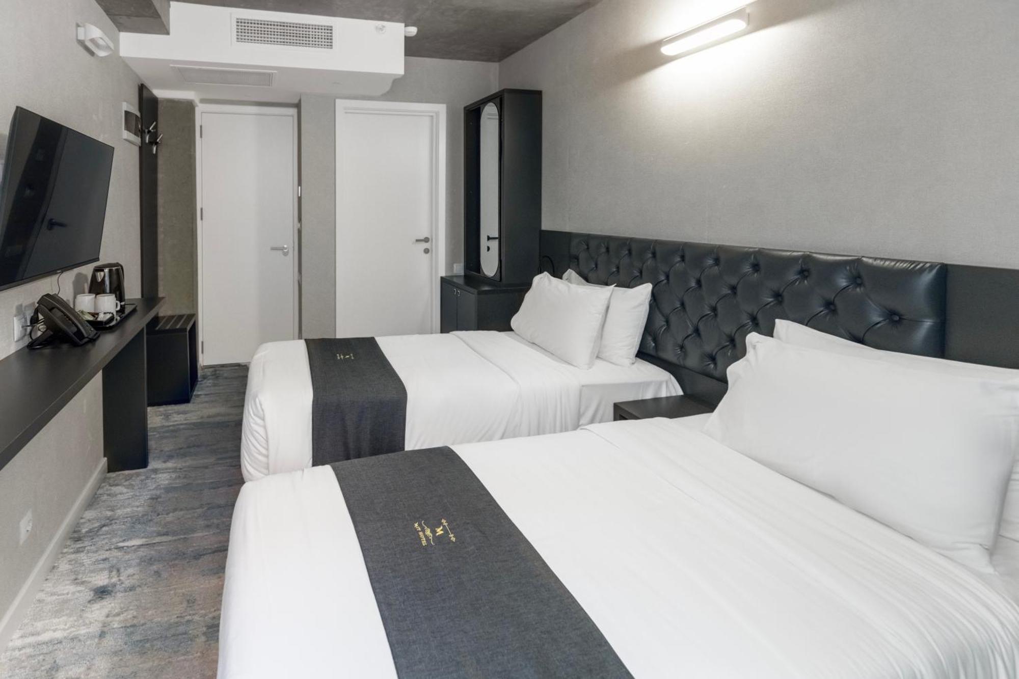 M 1 T Hotel Tiflis Exterior foto