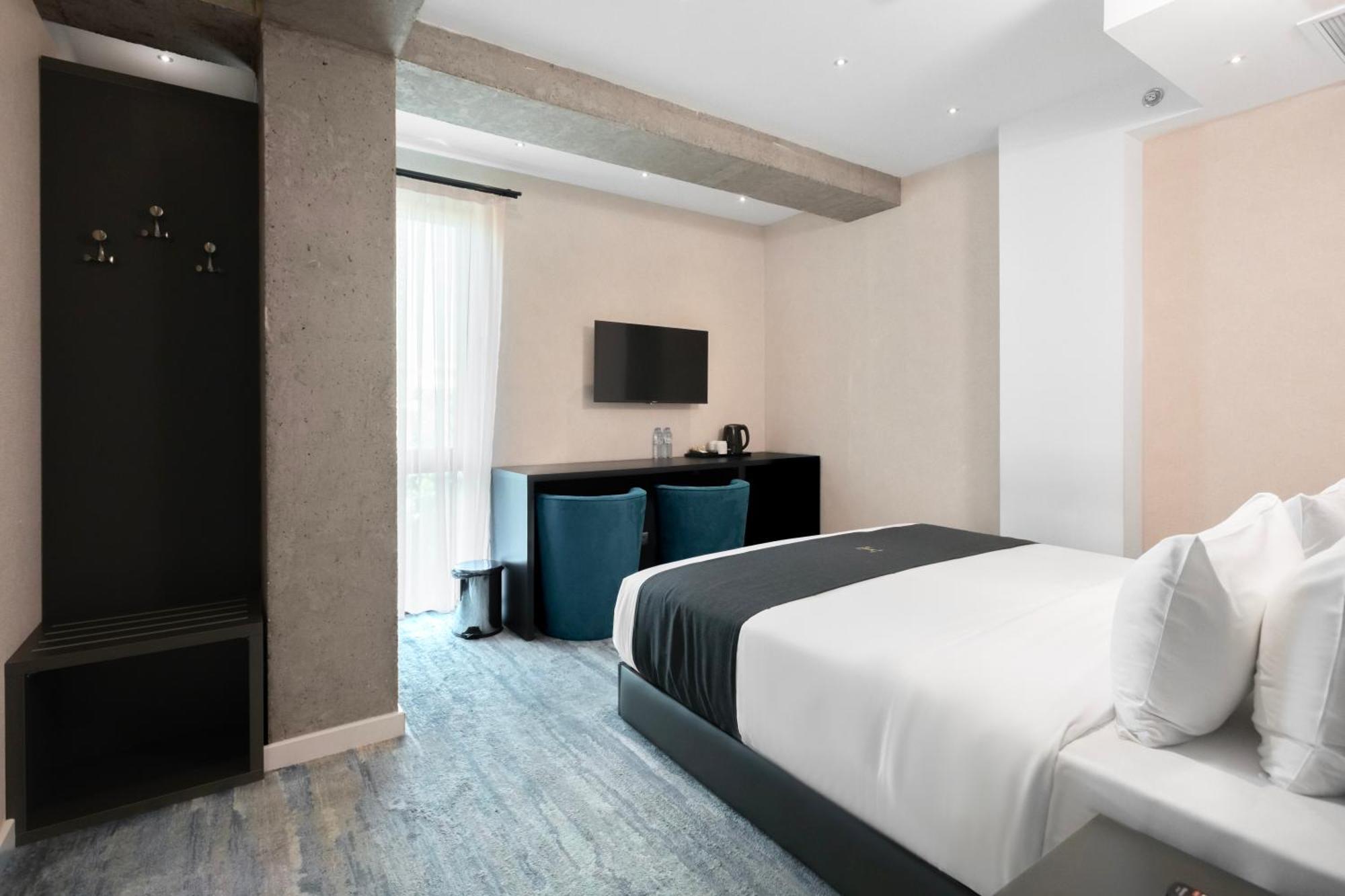 M 1 T Hotel Tiflis Exterior foto