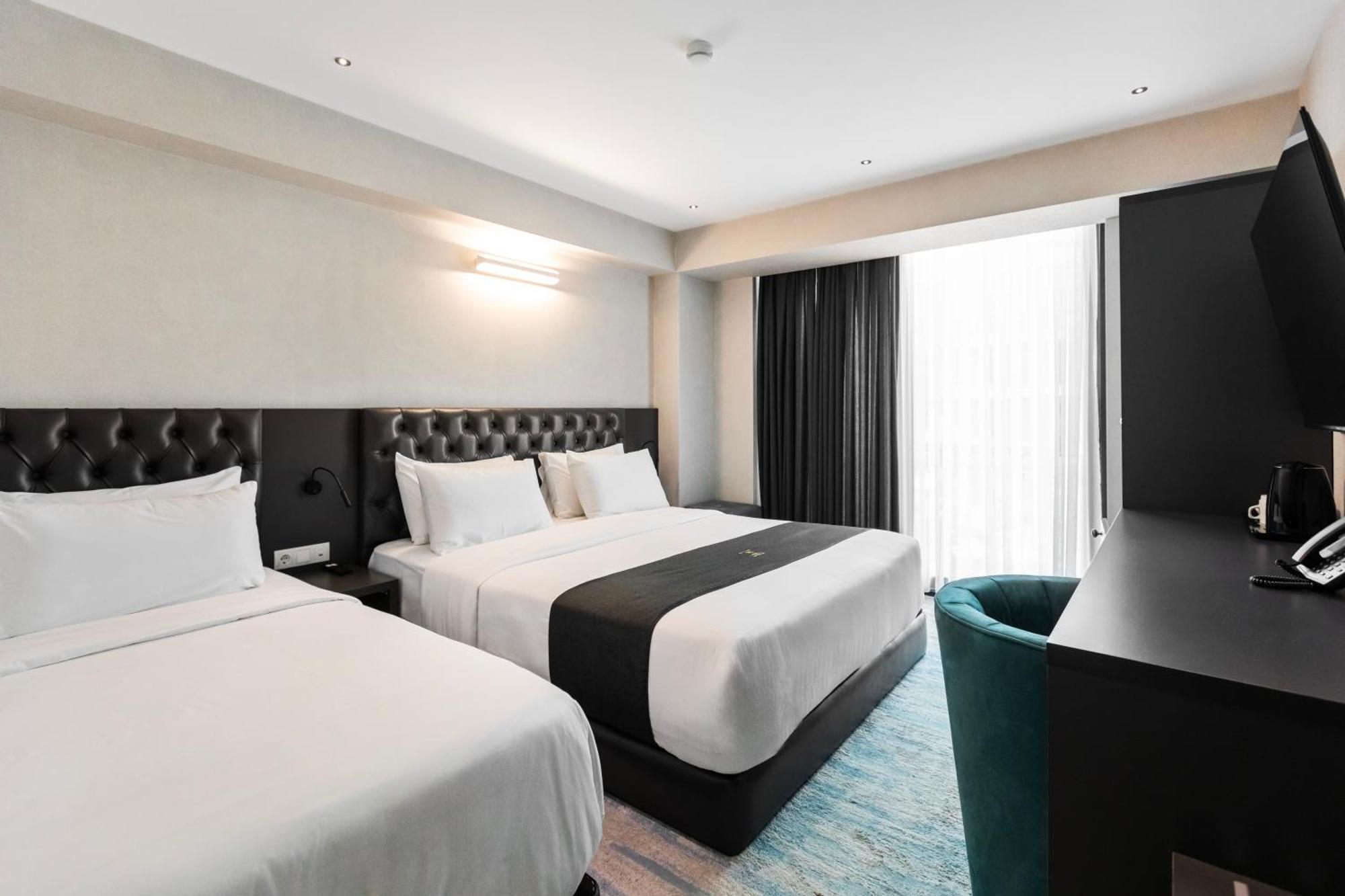 M 1 T Hotel Tiflis Exterior foto