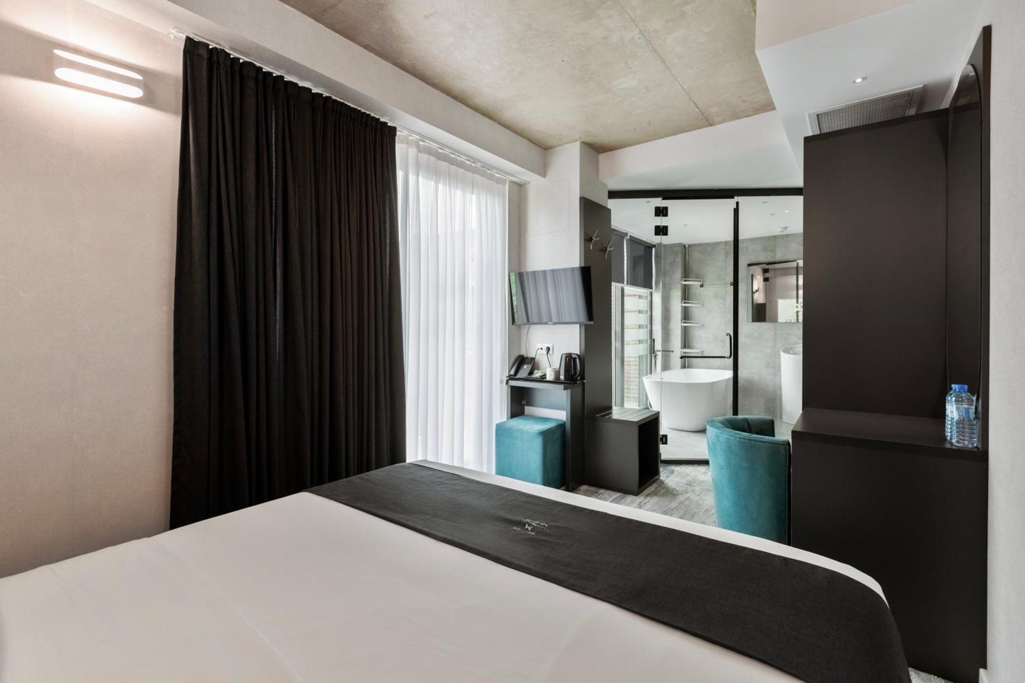 M 1 T Hotel Tiflis Exterior foto