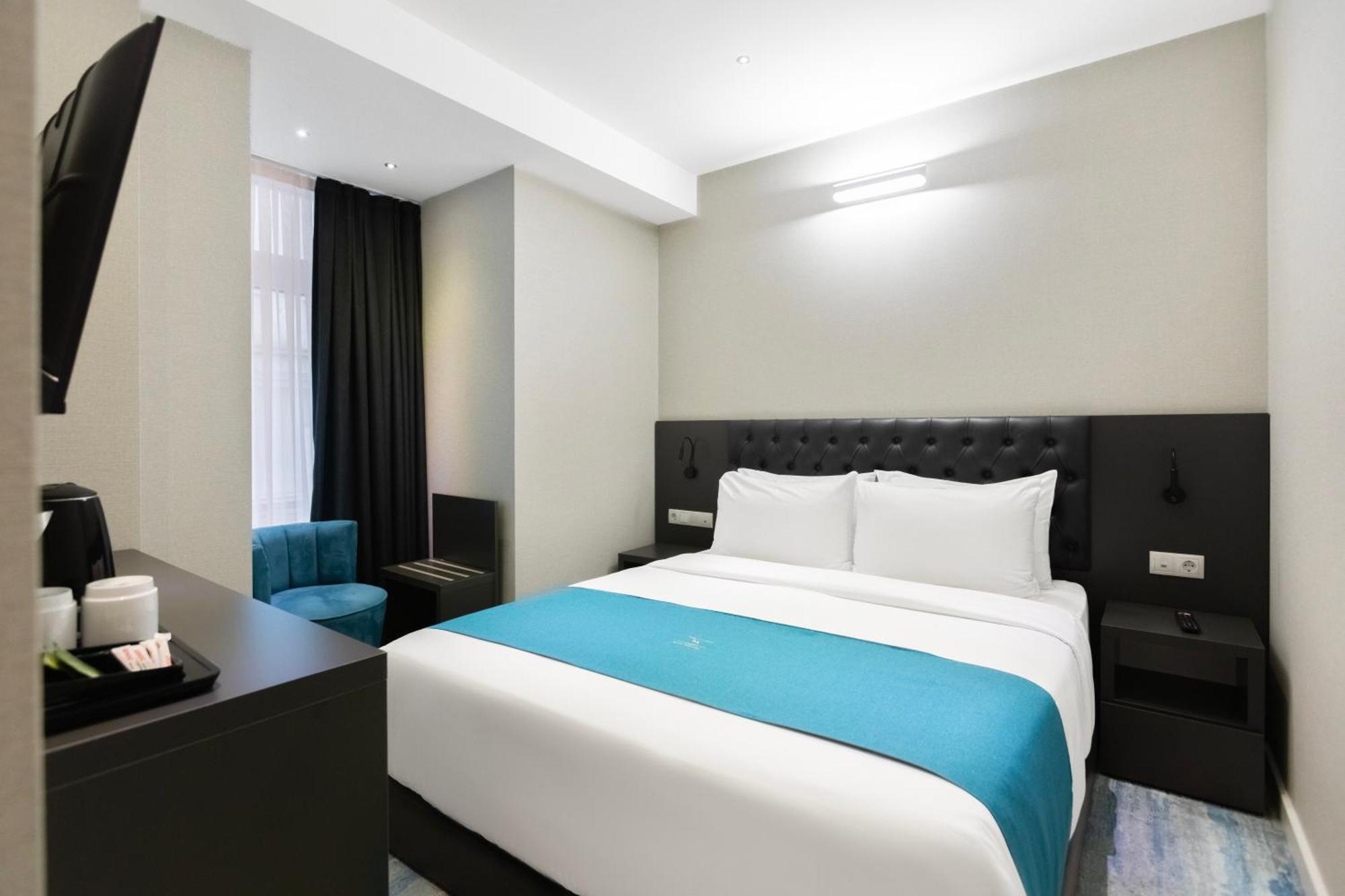 M 1 T Hotel Tiflis Exterior foto